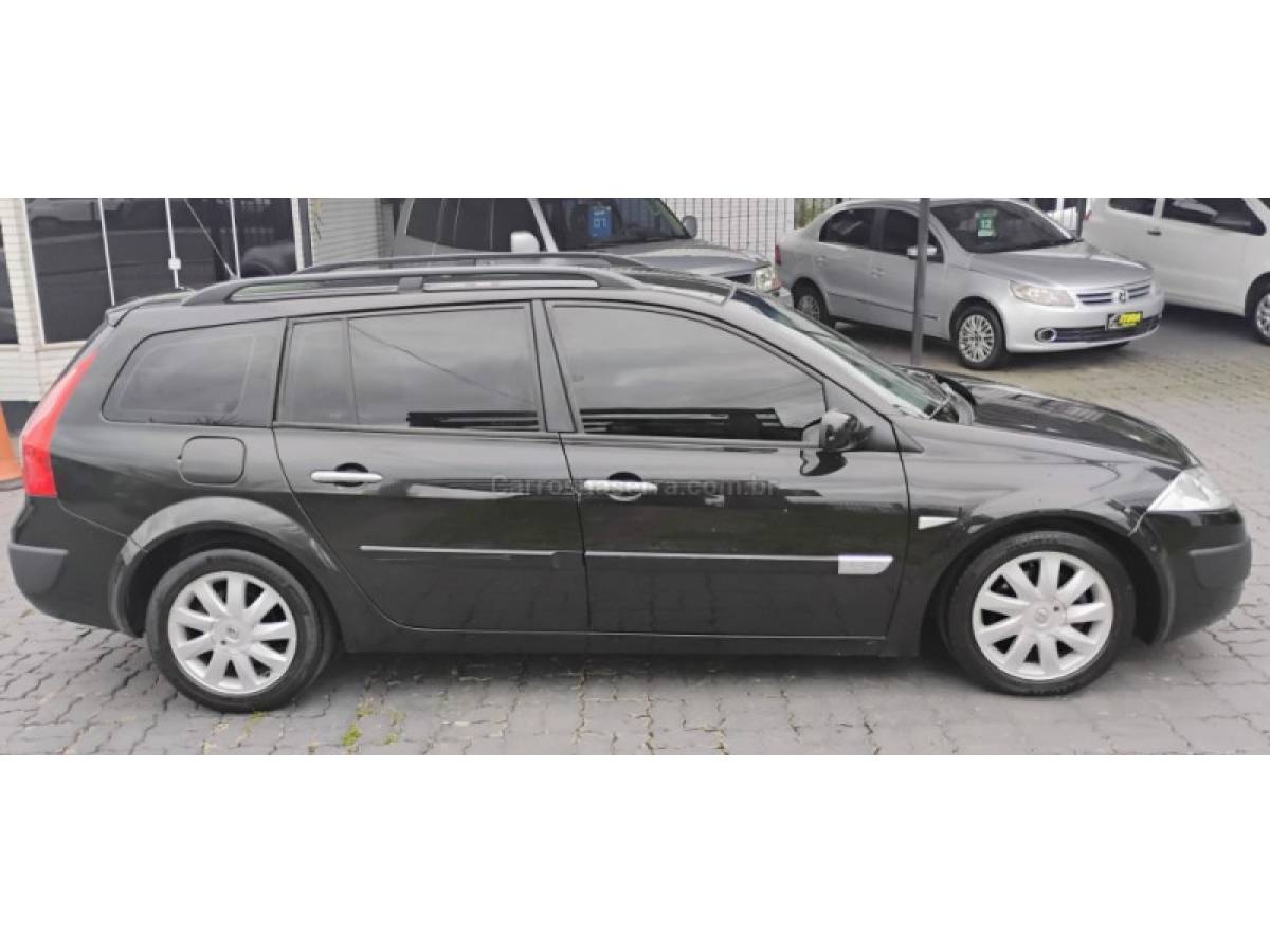 RENAULT - MÉGANE - 2011/2011 - Preta - R$ 33.900,00