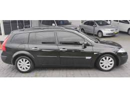 RENAULT - MÉGANE - 2011/2011 - Preta - R$ 33.900,00