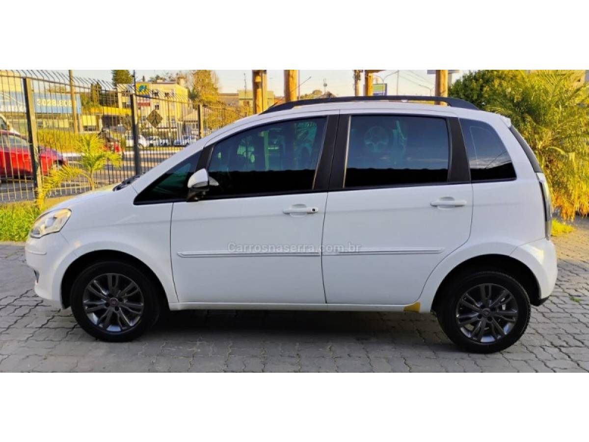 FIAT - IDEA - 2013/2014 - Branca - R$ 36.900,00