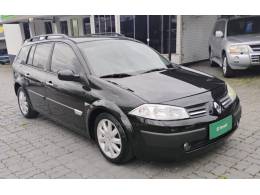 RENAULT - MÉGANE - 2010/2011 - Preta - R$ 33.900,00