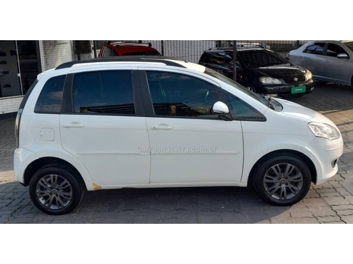 FIAT - IDEA - 2013/2014 - Branca - R$ 38.900,00