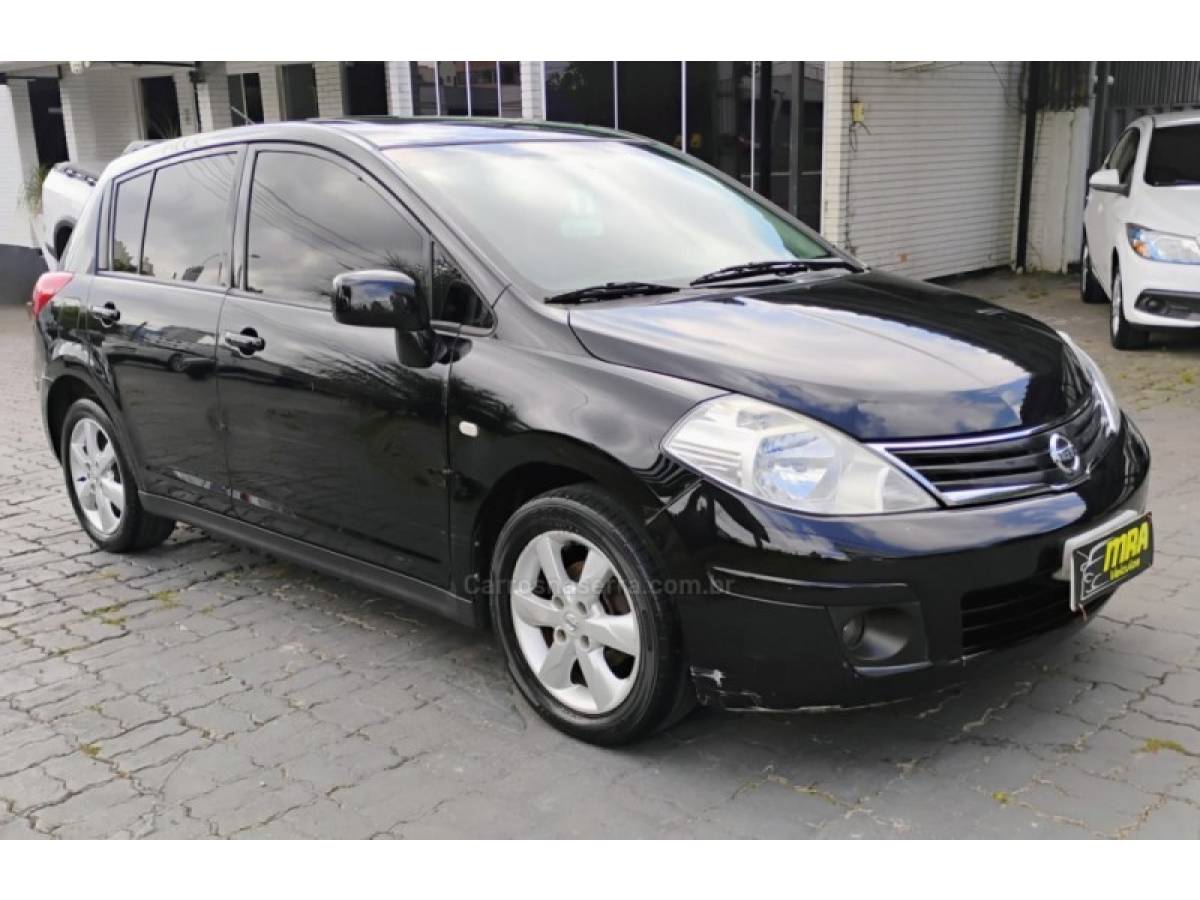 NISSAN - TIIDA - 2011/2011 - Preta - R$ 34.900,00