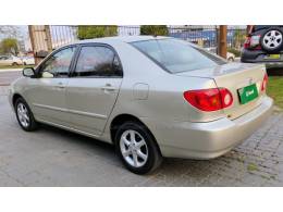 TOYOTA - COROLLA - 2003/2004 - Dourada - R$ 37.900,00