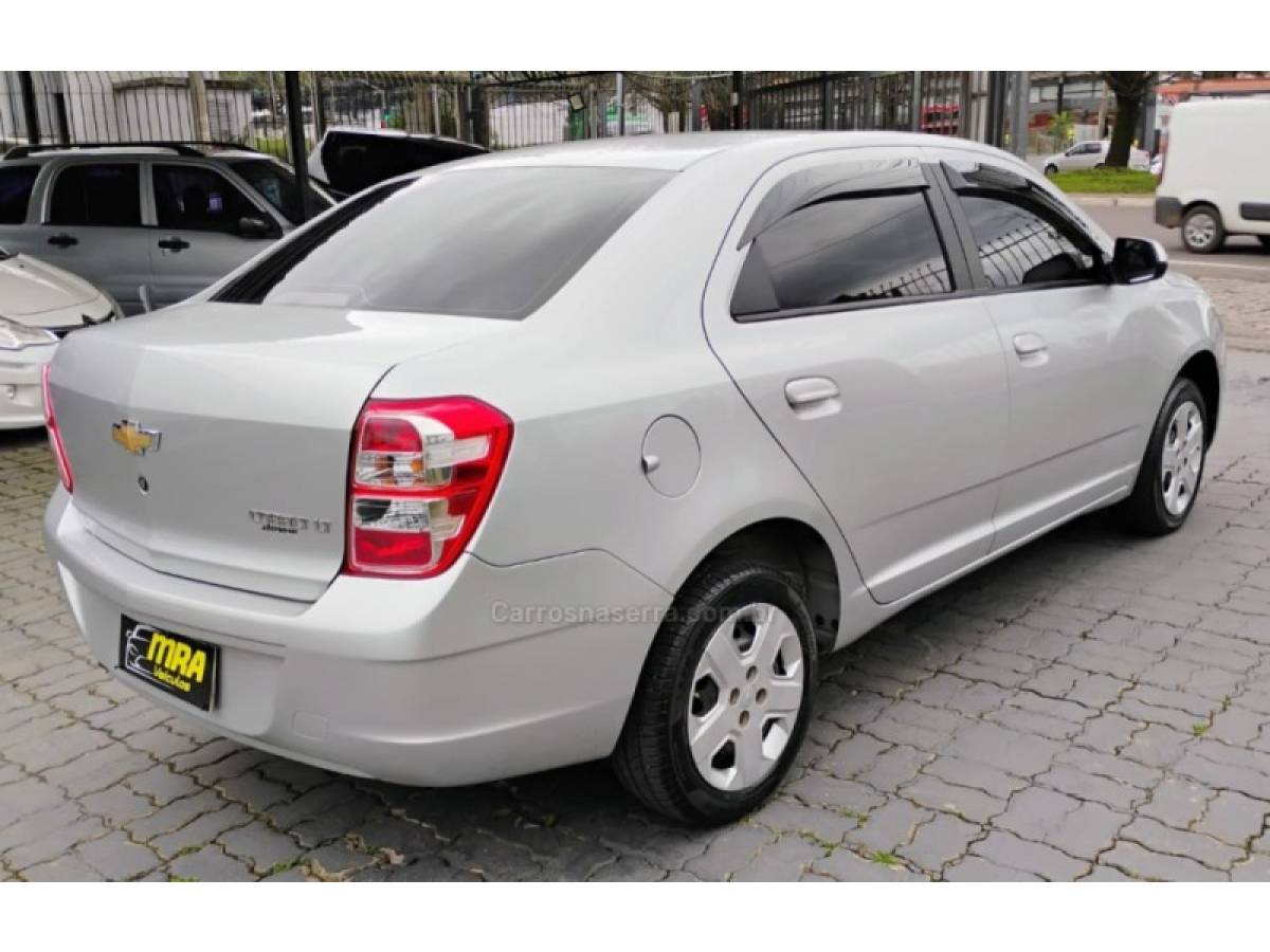 CHEVROLET - COBALT - 2015/2015 - Prata - R$ 46.900,00