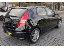 HYUNDAI - I30 - 2010/2011 - Preta - R$ 41.900,00