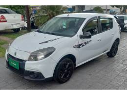 RENAULT - SANDERO - 2013/2014 - Branca - R$ 37.900,00