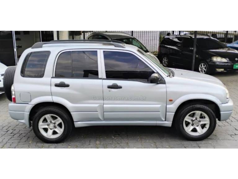 CHEVROLET - TRACKER - 2008/2008 - Prata - R$ 41.900,00