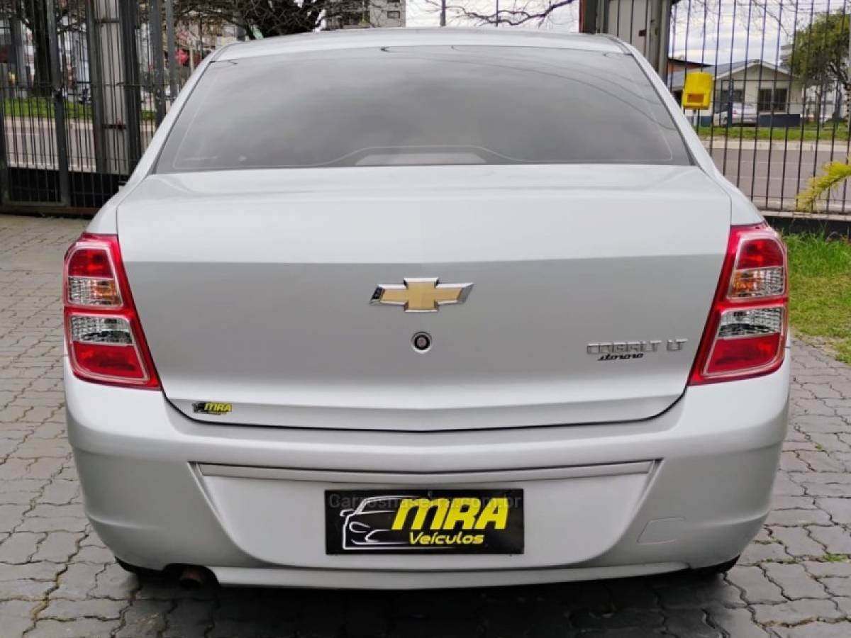 CHEVROLET - COBALT - 2015/2015 - Prata - R$ 46.900,00