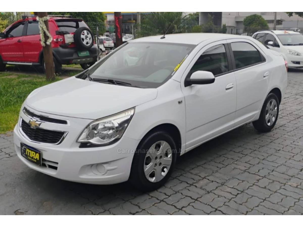 CHEVROLET - COBALT - 2012/2012 - Branca - R$ 38.900,00