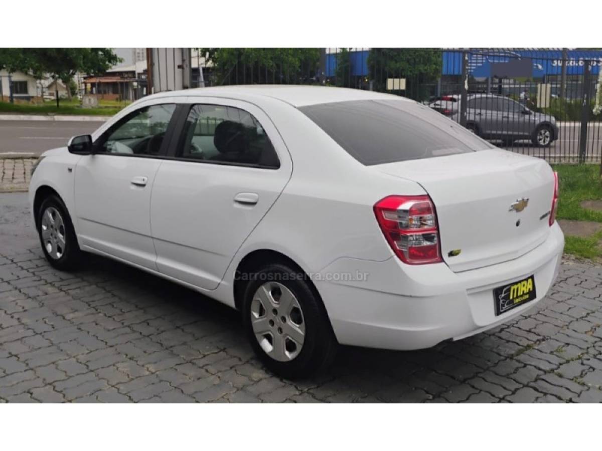 CHEVROLET - COBALT - 2012/2012 - Branca - R$ 38.900,00