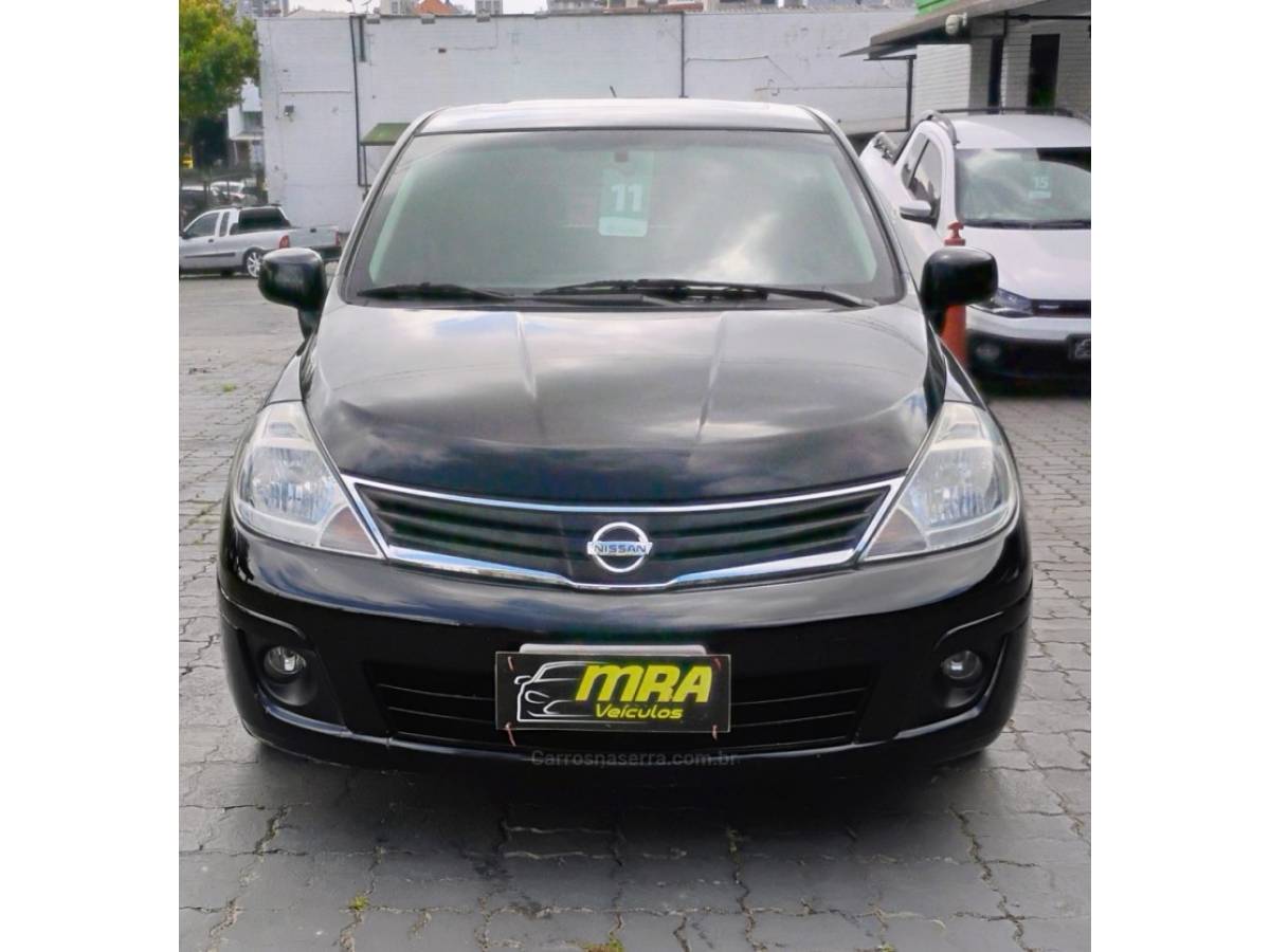 NISSAN - TIIDA - 2010/2011 - Preta - R$ 34.900,00