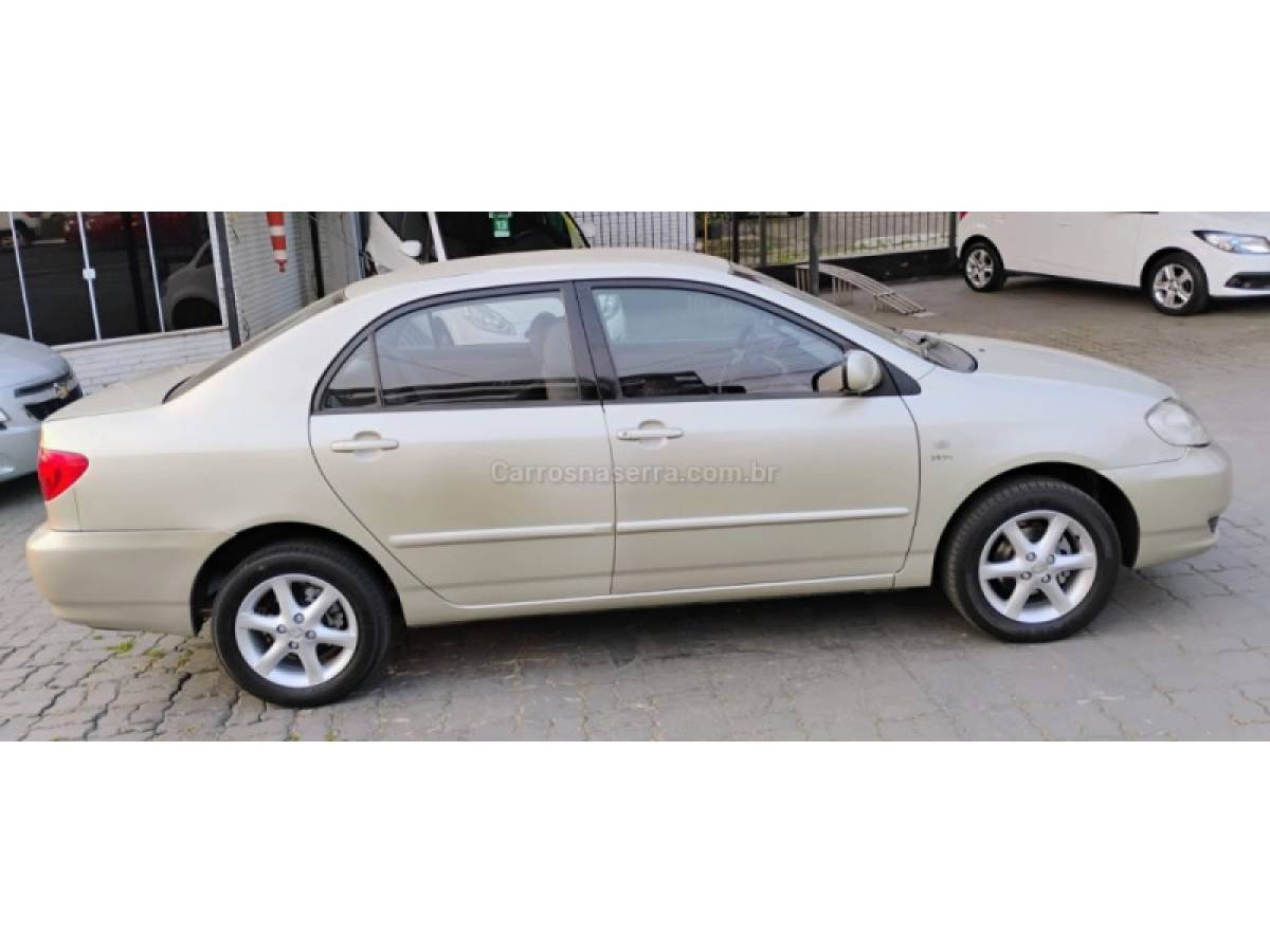 TOYOTA - COROLLA - 2003/2004 - Bege - R$ 37.900,00