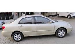 TOYOTA - COROLLA - 2003/2004 - Bege - R$ 37.900,00