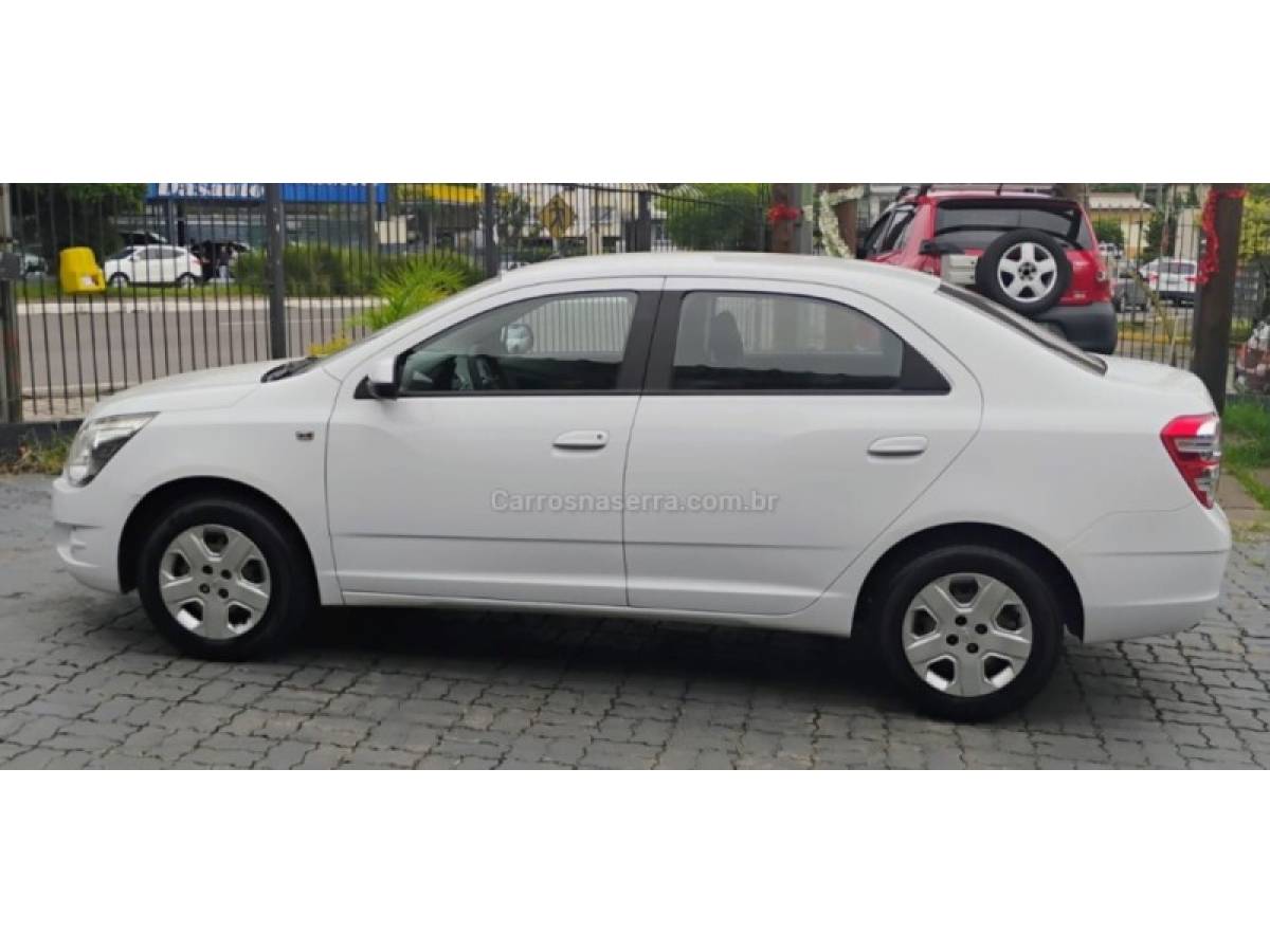 CHEVROLET - COBALT - 2012/2012 - Branca - R$ 38.900,00