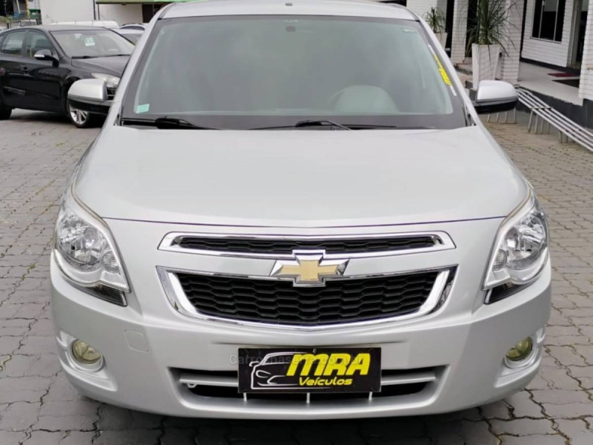 CHEVROLET - COBALT - 2015/2015 - Prata - R$ 46.900,00