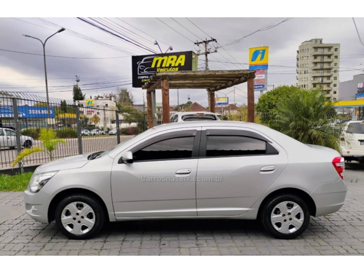 CHEVROLET - COBALT - 2015/2015 - Prata - R$ 46.900,00