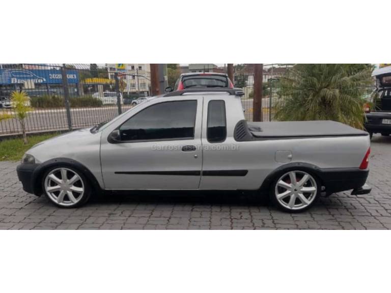 FIAT - STRADA - 2006/2006 - Cinza - R$ 24.500,00