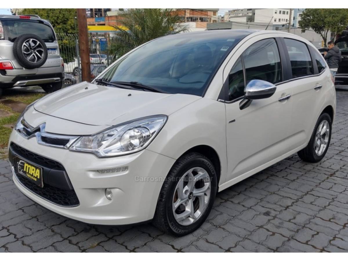 CITROËN - C3 - 2015/2016 - Branca - R$ 47.900,00